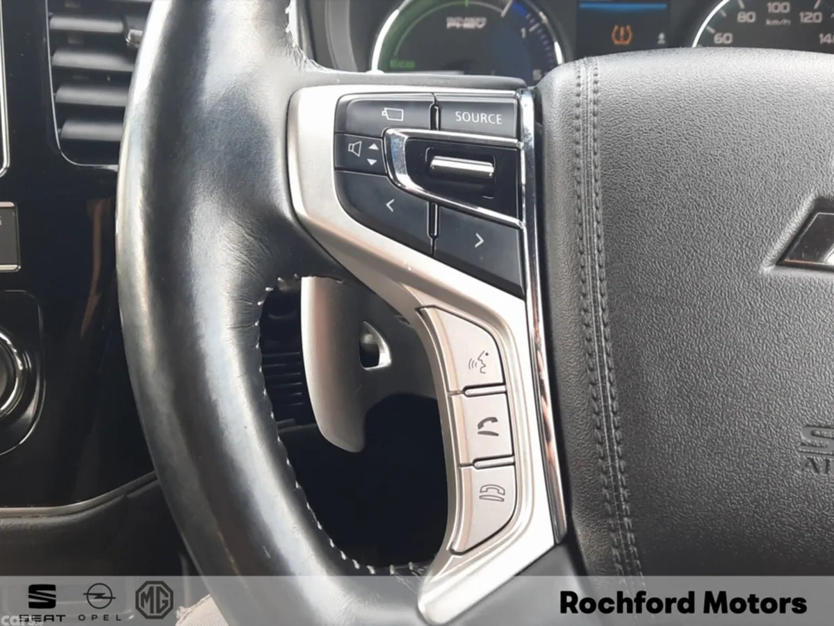 Mitsubishi Outlander Estate, Petrol Plug-in Hybrid, 2020, Black