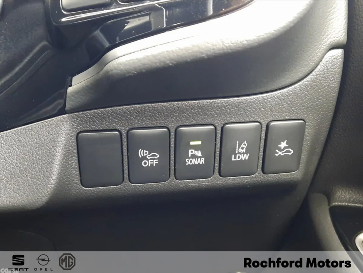 Mitsubishi Outlander Estate, Petrol Plug-in Hybrid, 2020, Black