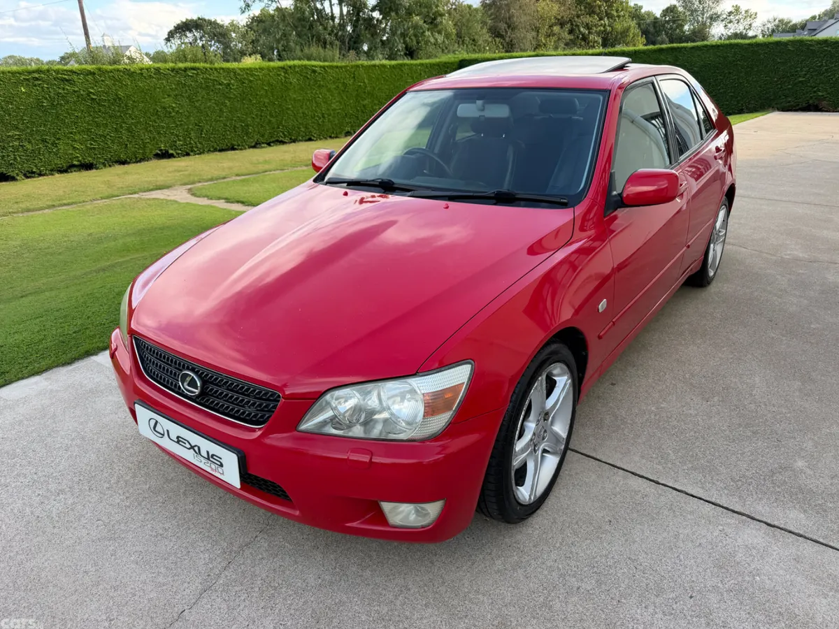 Lexus IS Saloon, Petrol, 2002, Red