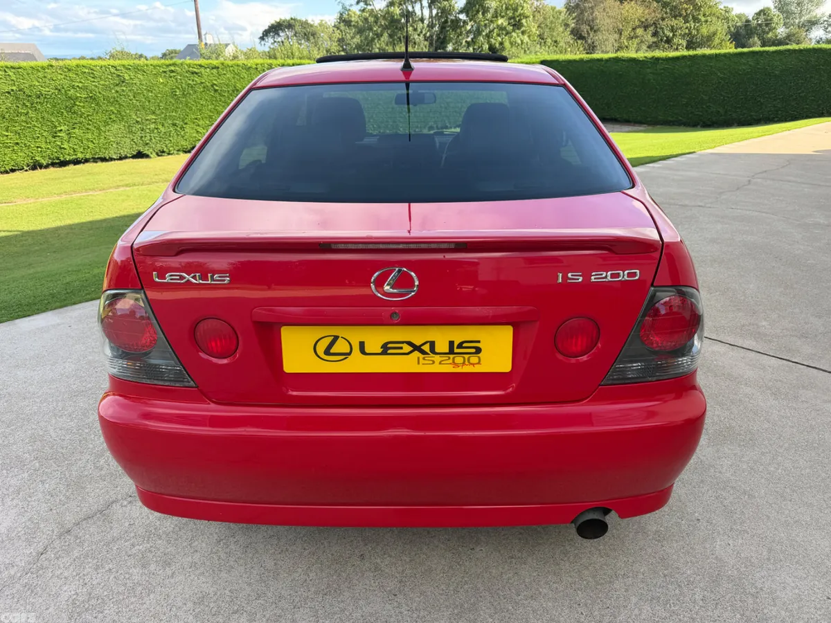 Lexus IS Saloon, Petrol, 2002, Red