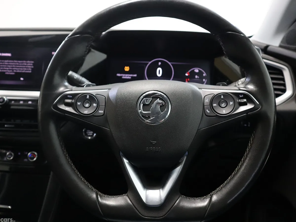 Opel Grandland X Hatchback, Petrol Hybrid, 2024, Grey