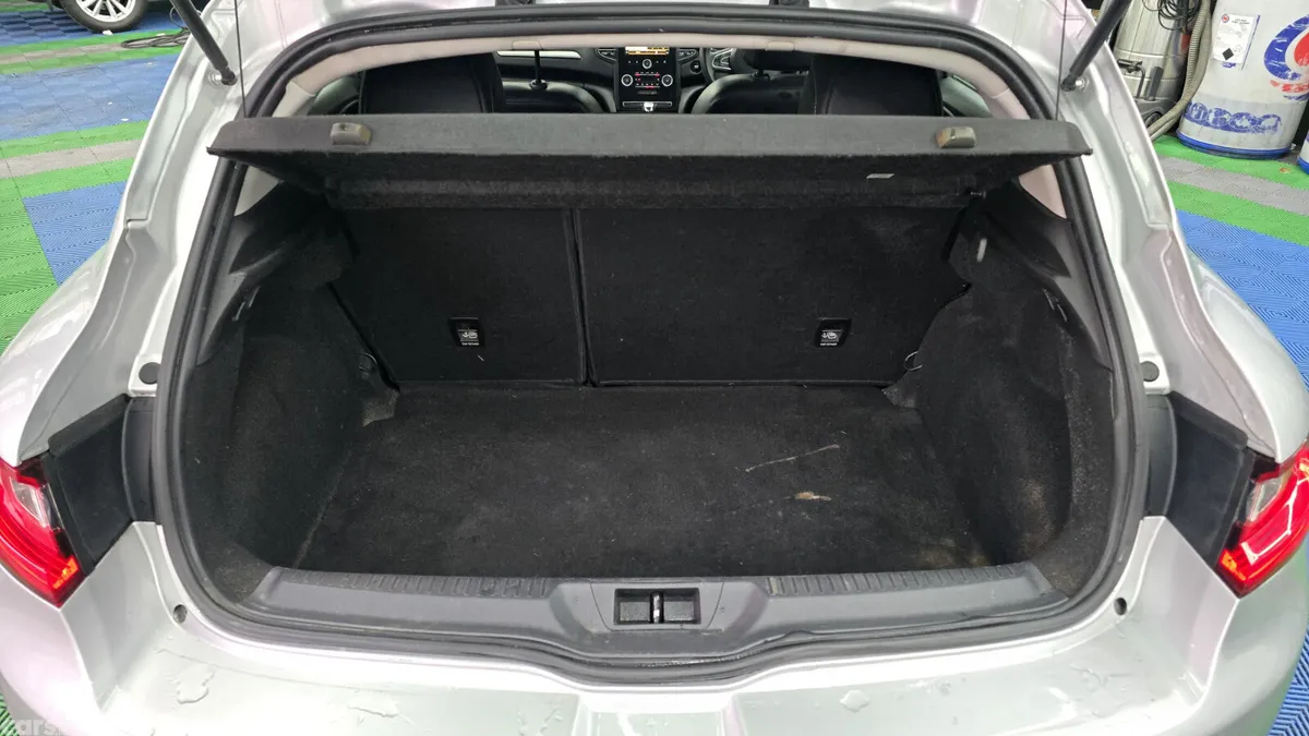 Renault Megane Hatchback, Diesel, 2018, Grey