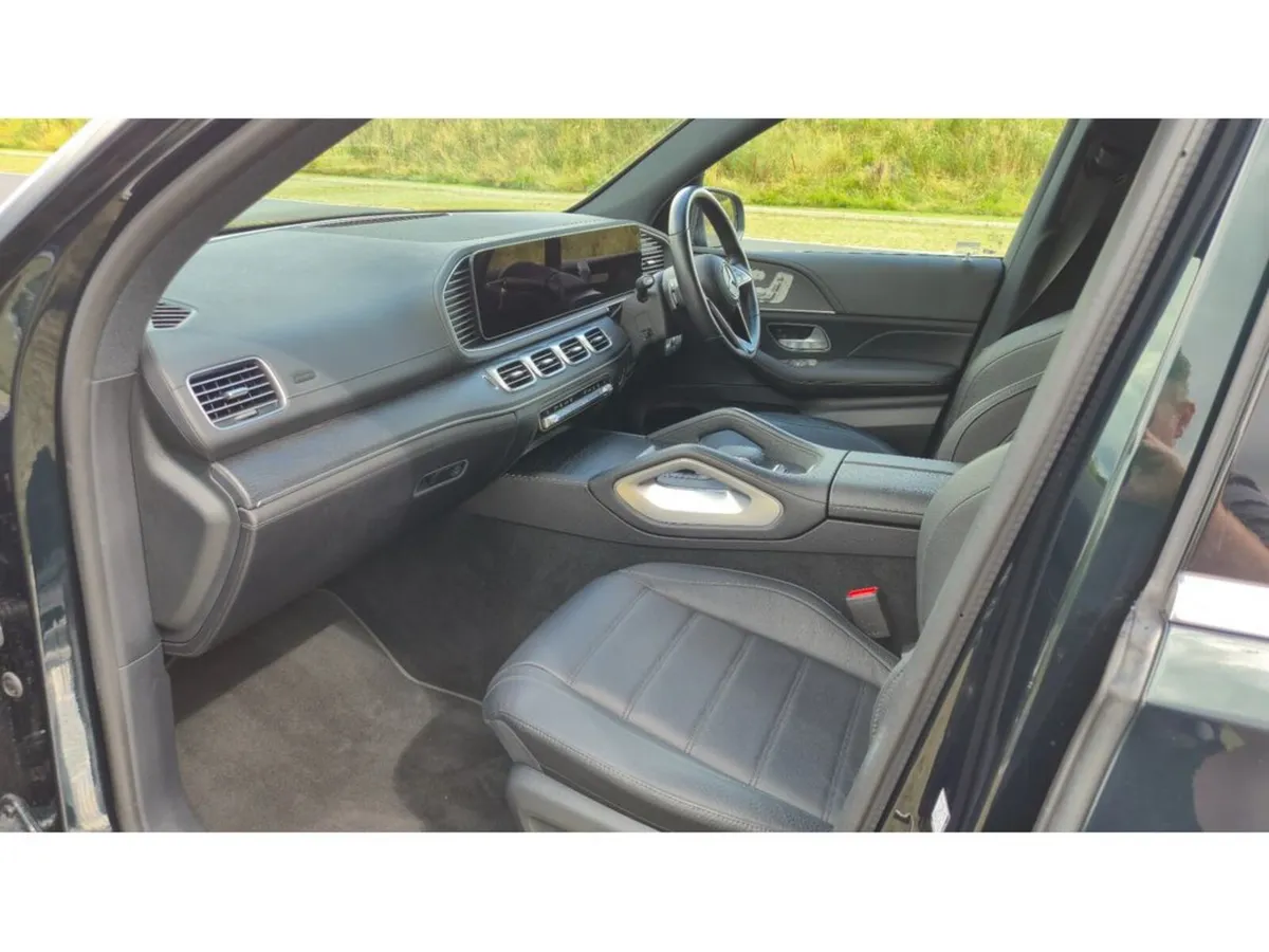 Mercedes-Benz GLE SUV, Petrol Plug-in Hybrid, 2024, Green