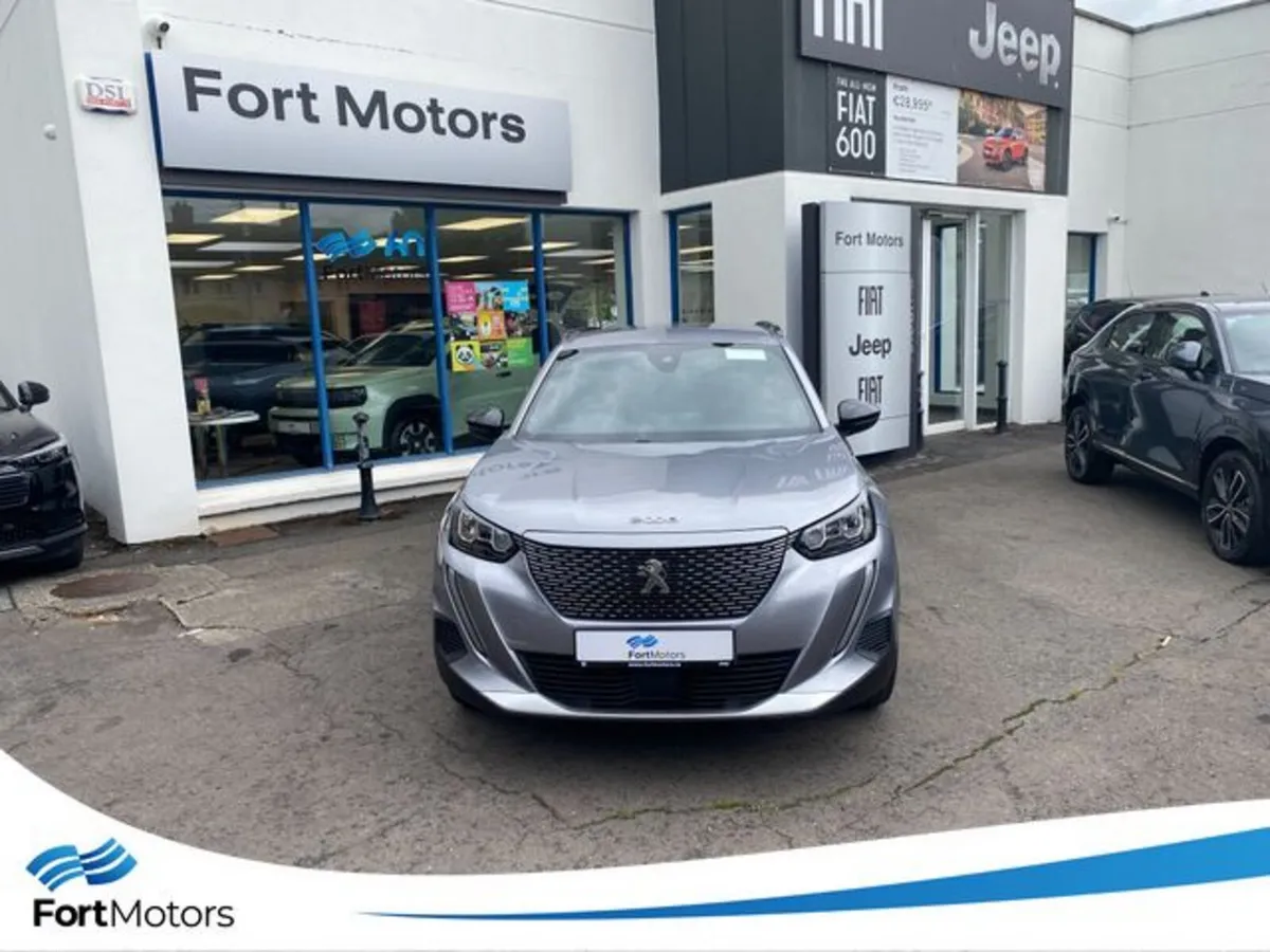 Peugeot 2008 Hatchback, Electric, 2023, Grey