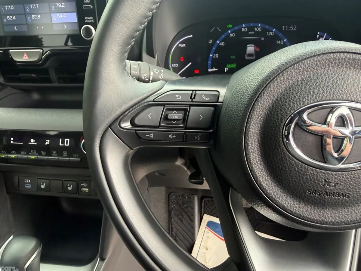Toyota Yaris Cross SUV, Petrol Hybrid, 2022, Black