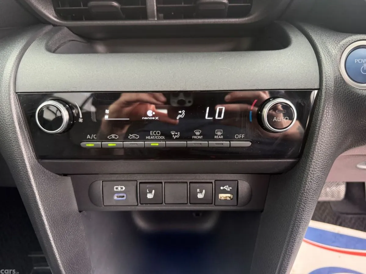 Toyota Yaris Cross SUV, Petrol Hybrid, 2022, Black