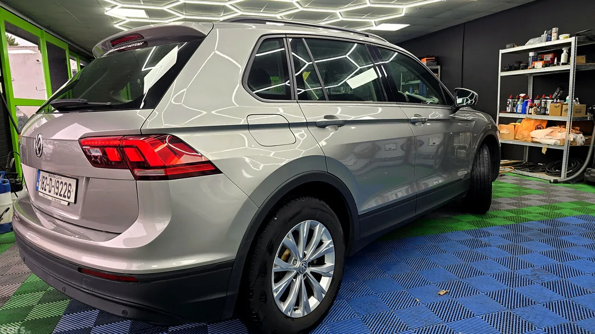 Volkswagen Tiguan SUV, Petrol, 2018, Grey
