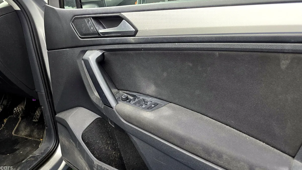 Volkswagen Tiguan SUV, Petrol, 2018, Grey