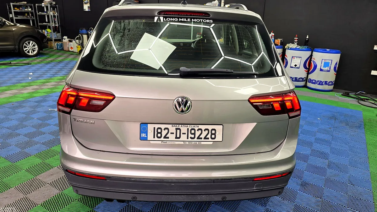 Volkswagen Tiguan SUV, Petrol, 2018, Grey