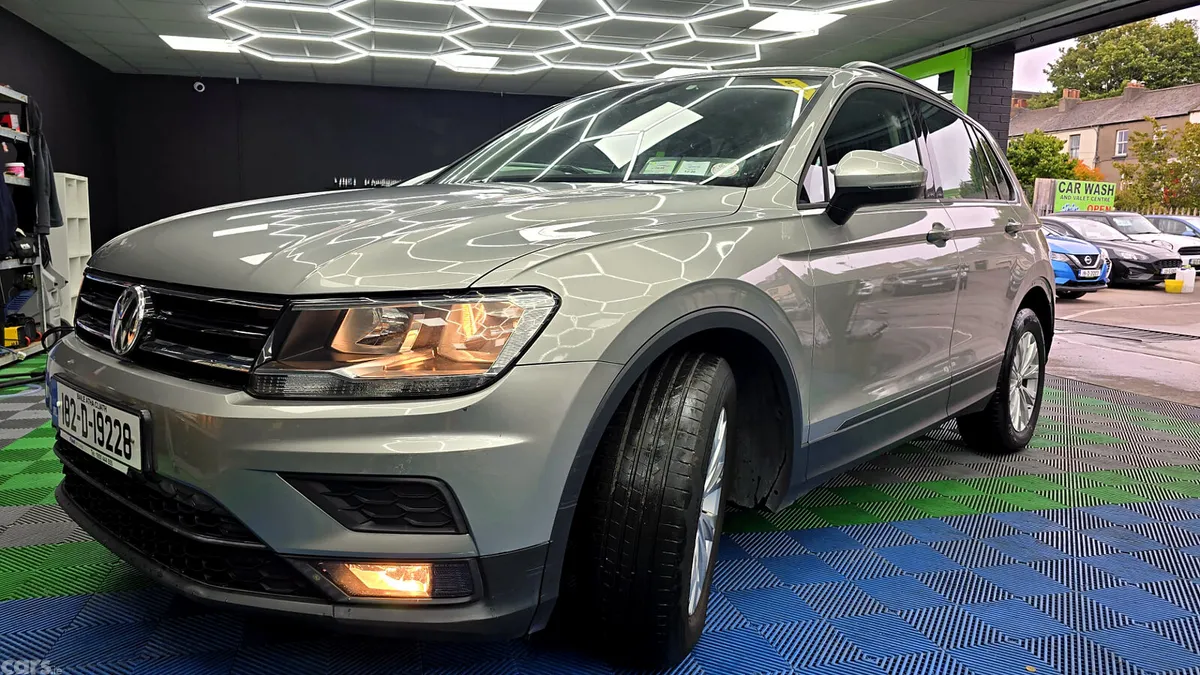 Volkswagen Tiguan SUV, Petrol, 2018, Grey