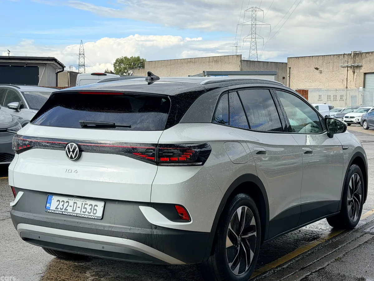 Volkswagen ID.4 Estate, Electric, 2023, White