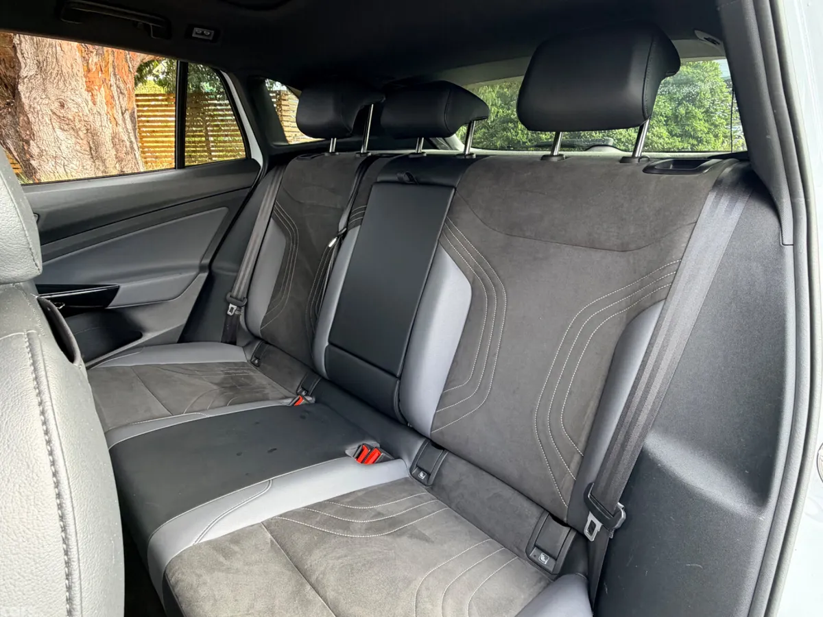 Volkswagen ID.4 Estate, Electric, 2023, White