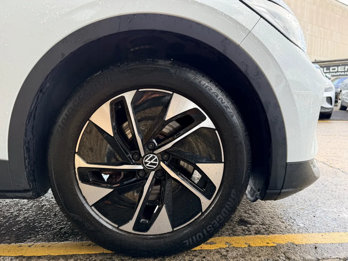 Volkswagen ID.4 Estate, Electric, 2023, White