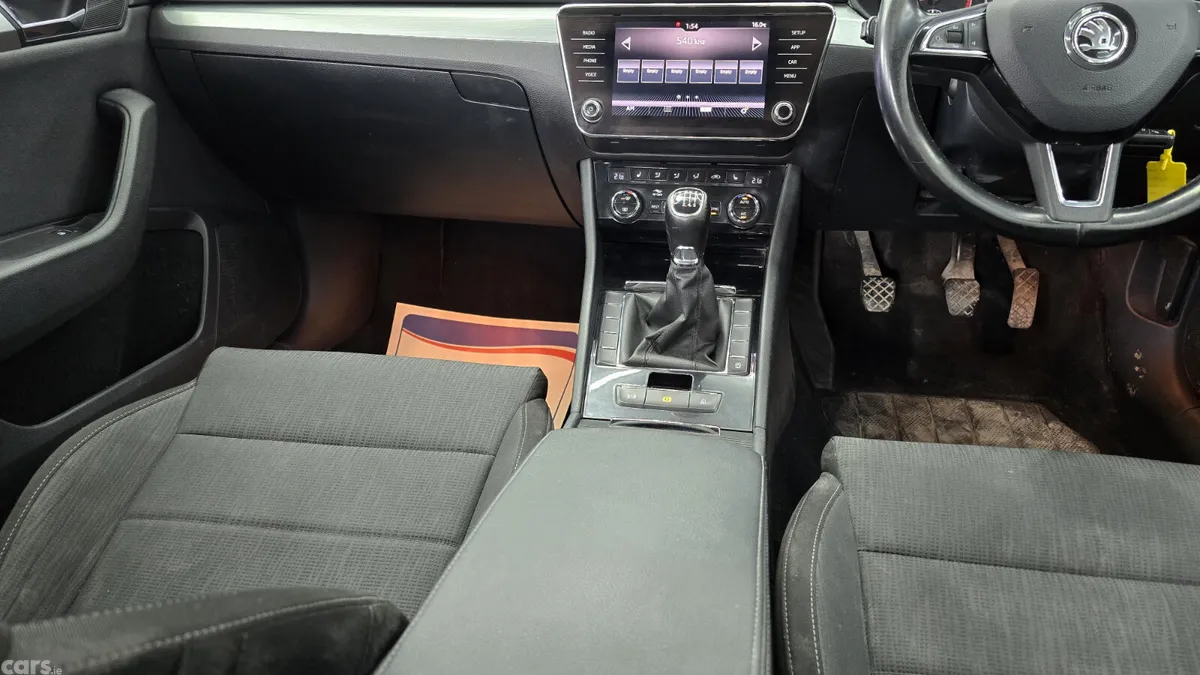 Skoda Superb Saloon, Diesel, 2019, Grey
