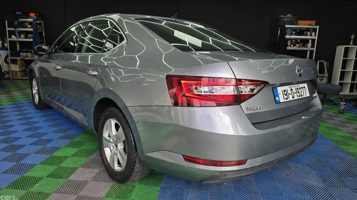 Skoda Superb Saloon, Diesel, 2019, Grey
