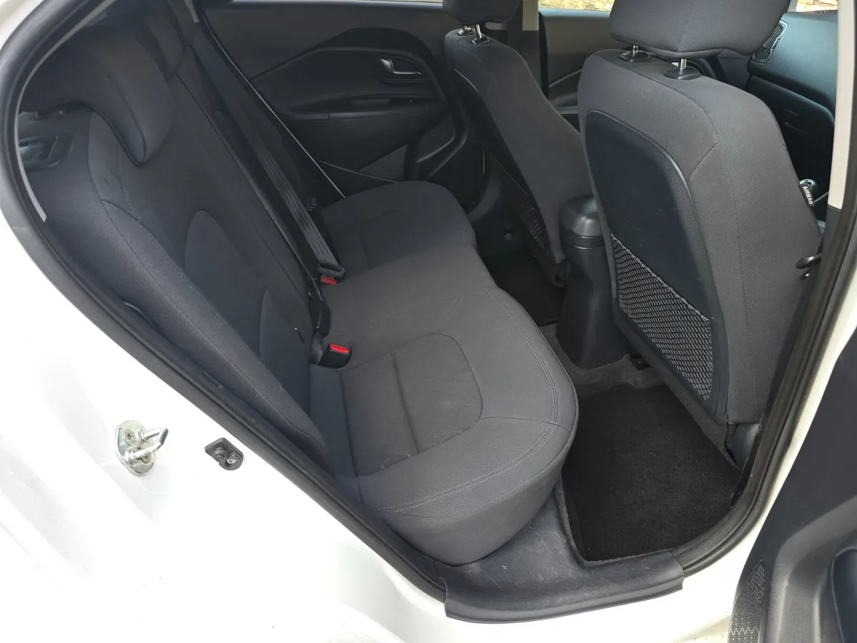 Kia Rio Hatchback, Diesel, 2017, White