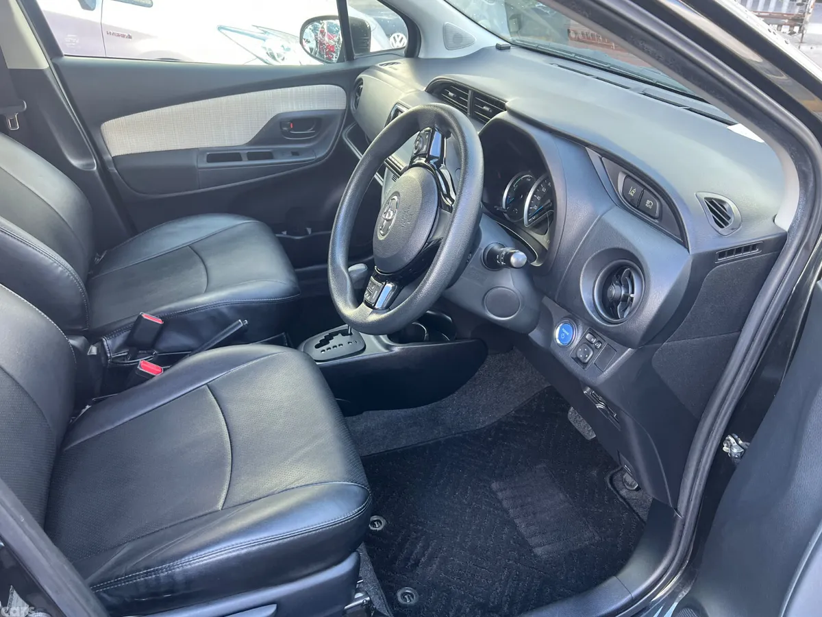 Toyota Vitz Hatchback, Petrol Hybrid, 2017, Black