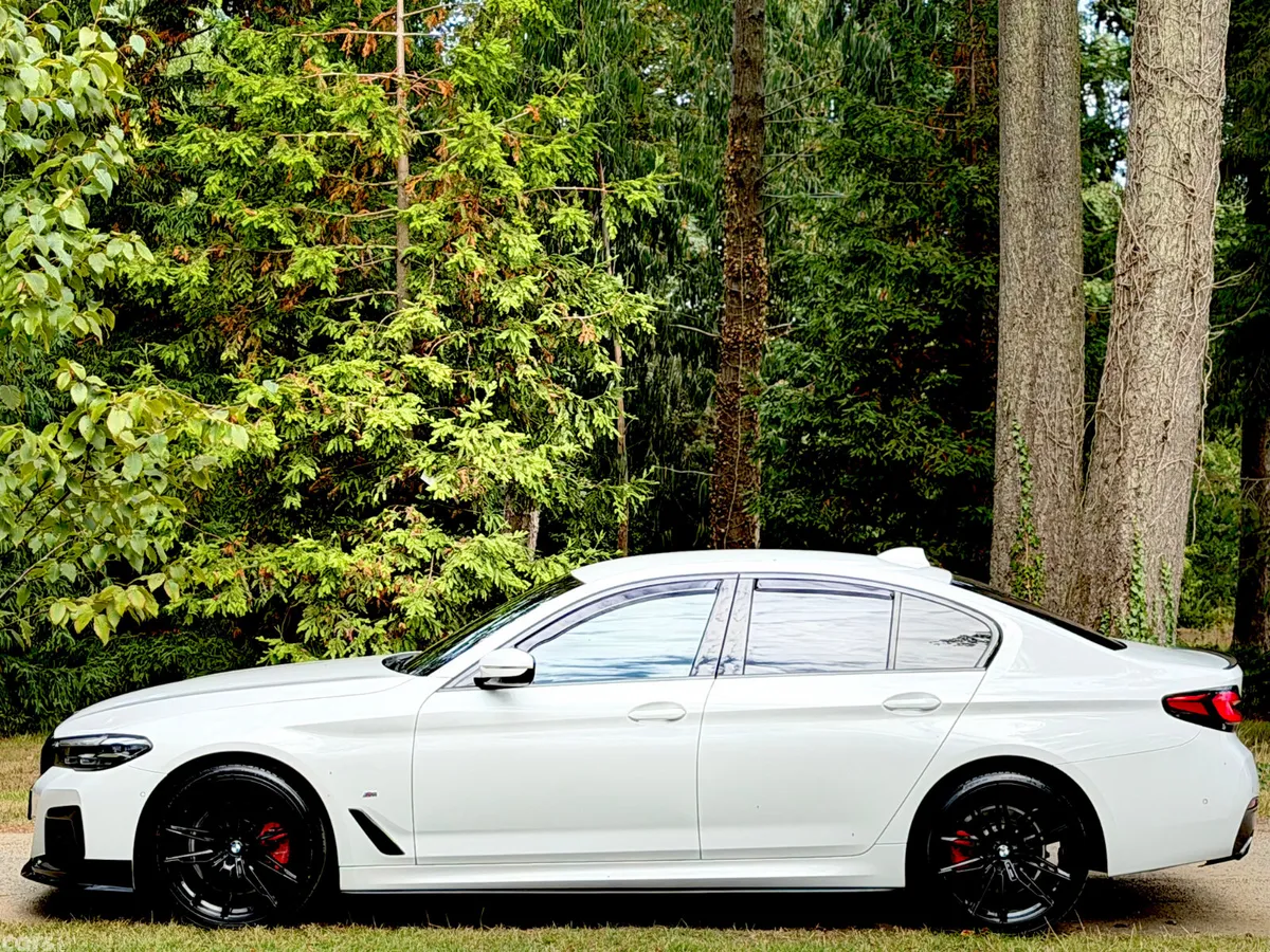 BMW 5-Series Saloon, Diesel, 2022, White