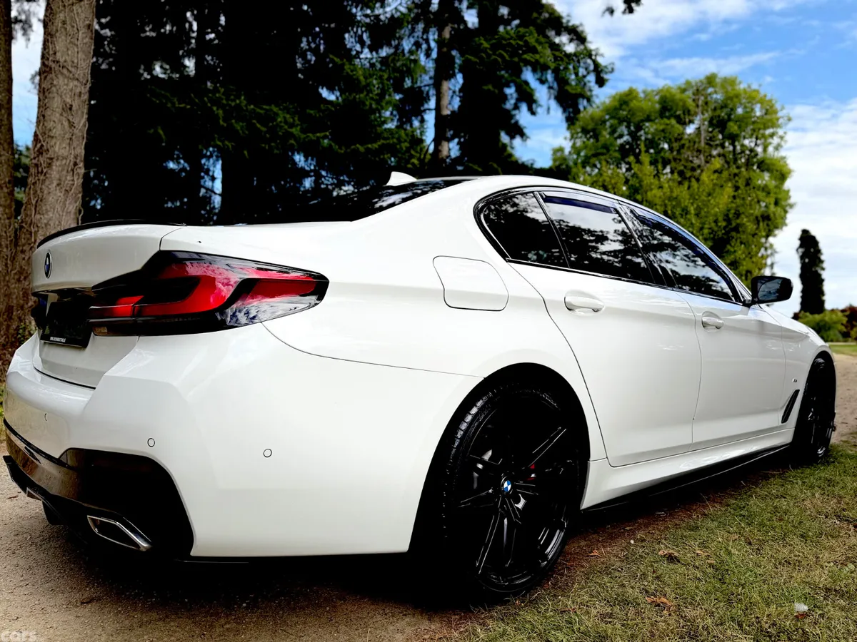 BMW 5-Series Saloon, Diesel, 2022, White