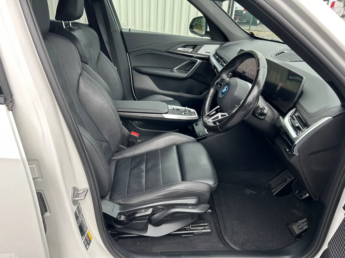 BMW X1 SUV, Petrol Hybrid, 2023, White