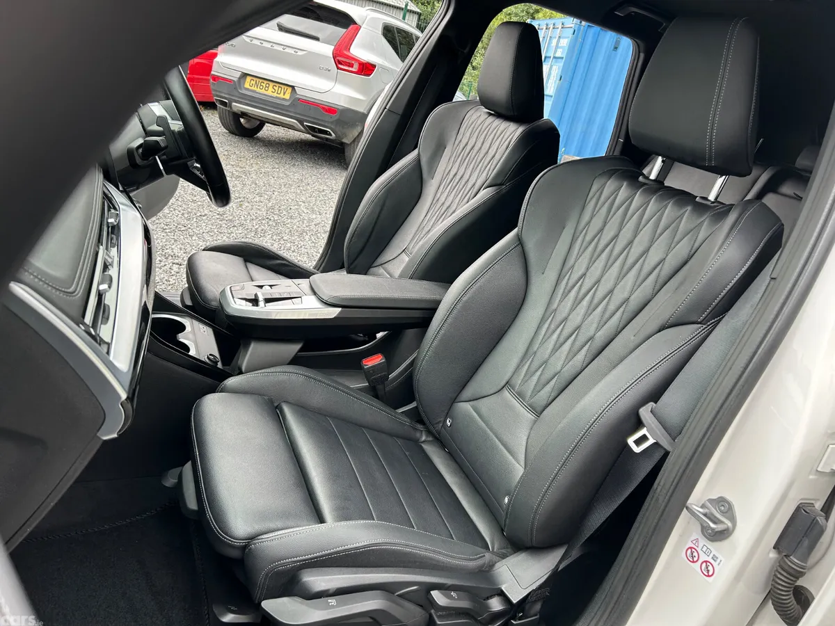 BMW X1 SUV, Petrol Hybrid, 2023, White