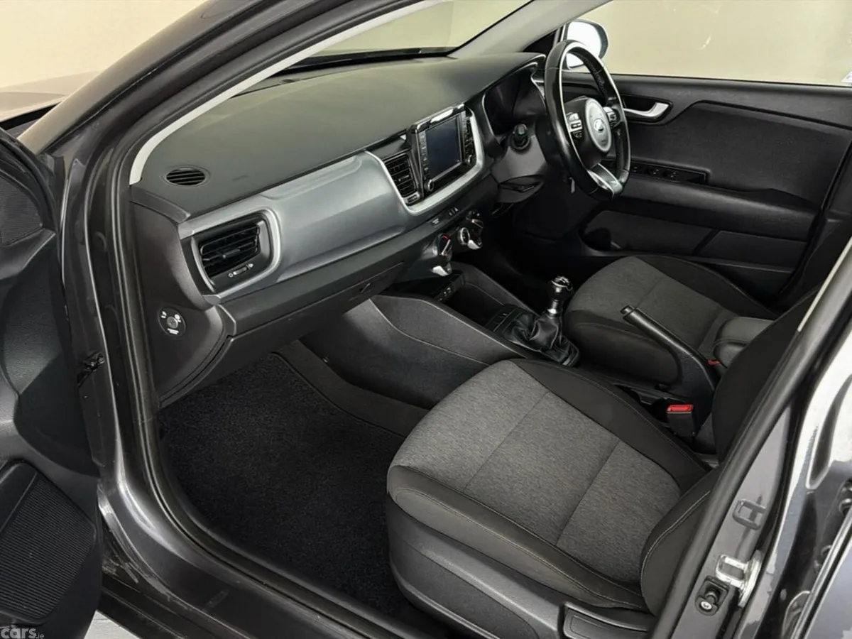 Kia Stonic Hatchback, Petrol, 2019, Grey