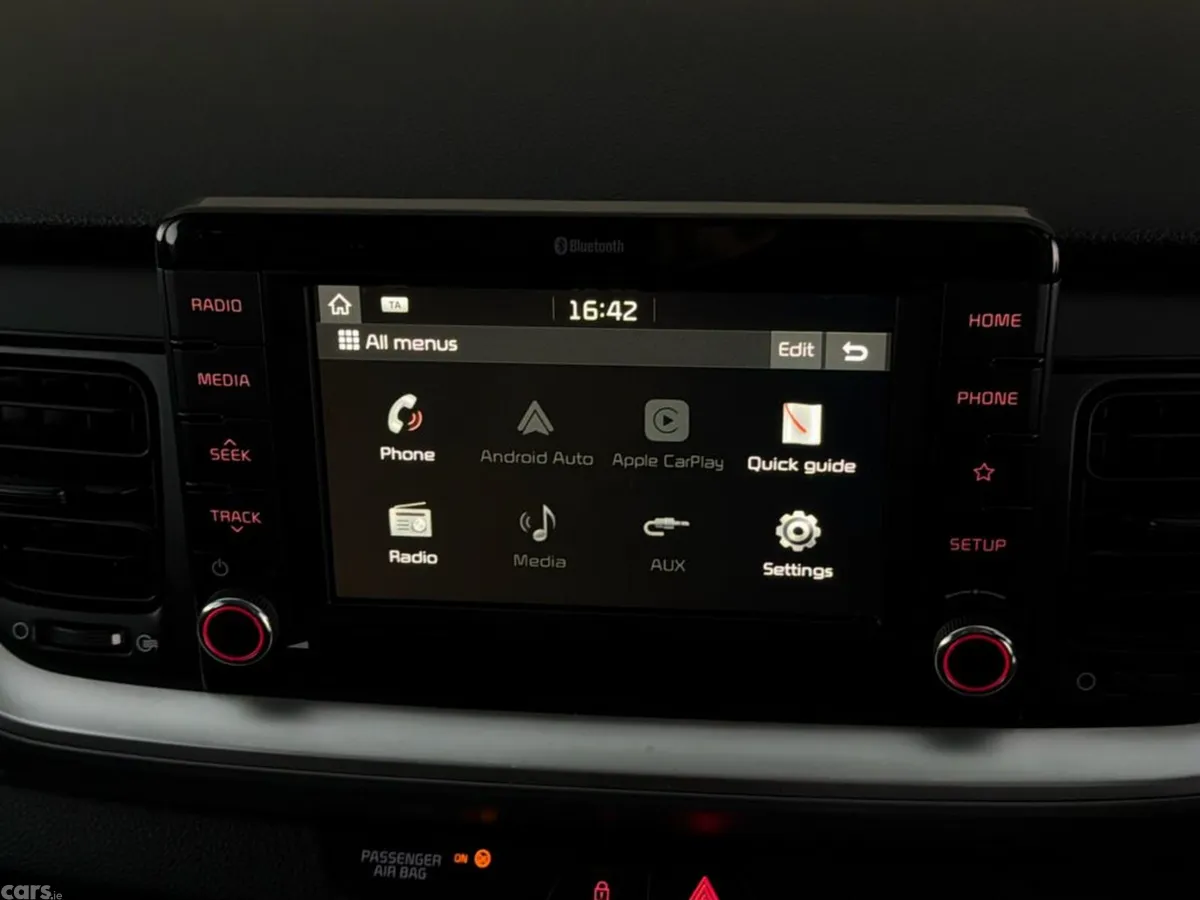 Kia Stonic Hatchback, Petrol, 2019, Grey