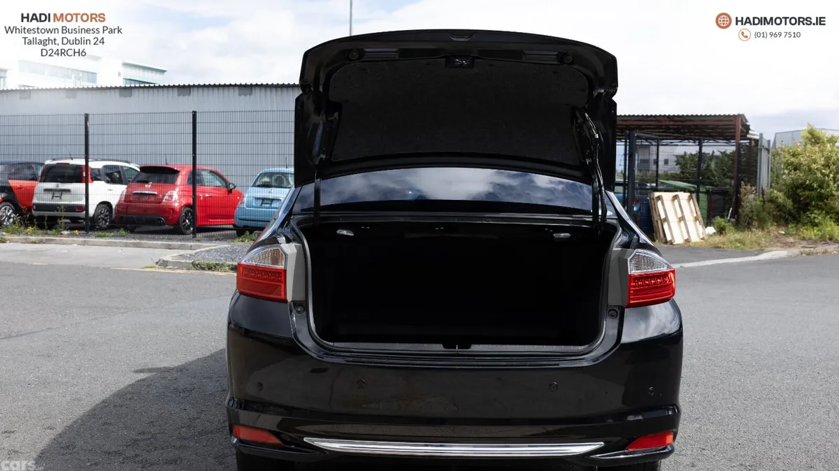 Honda Grace Saloon, Petrol Hybrid, 2015, Black