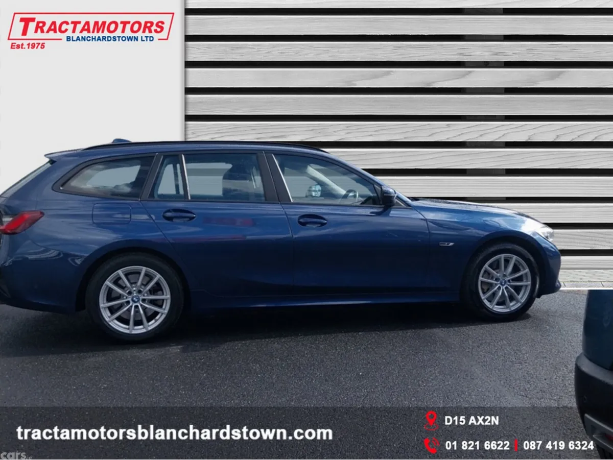 BMW 3-Series Estate, Petrol Plug-in Hybrid, 2022, Blue