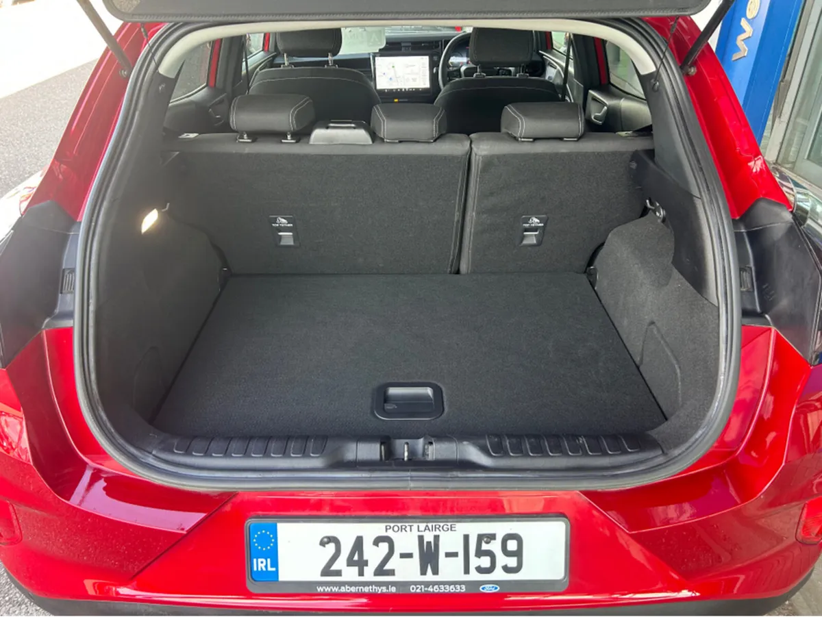 Ford Puma MPV, Petrol Hybrid, 2024, Red