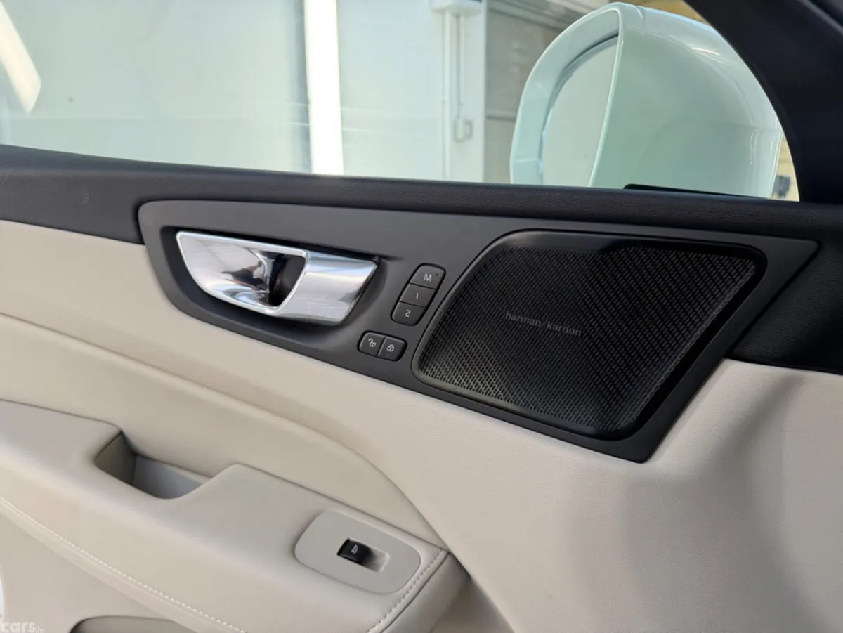 Volvo XC60 SUV, Diesel, 2020, White