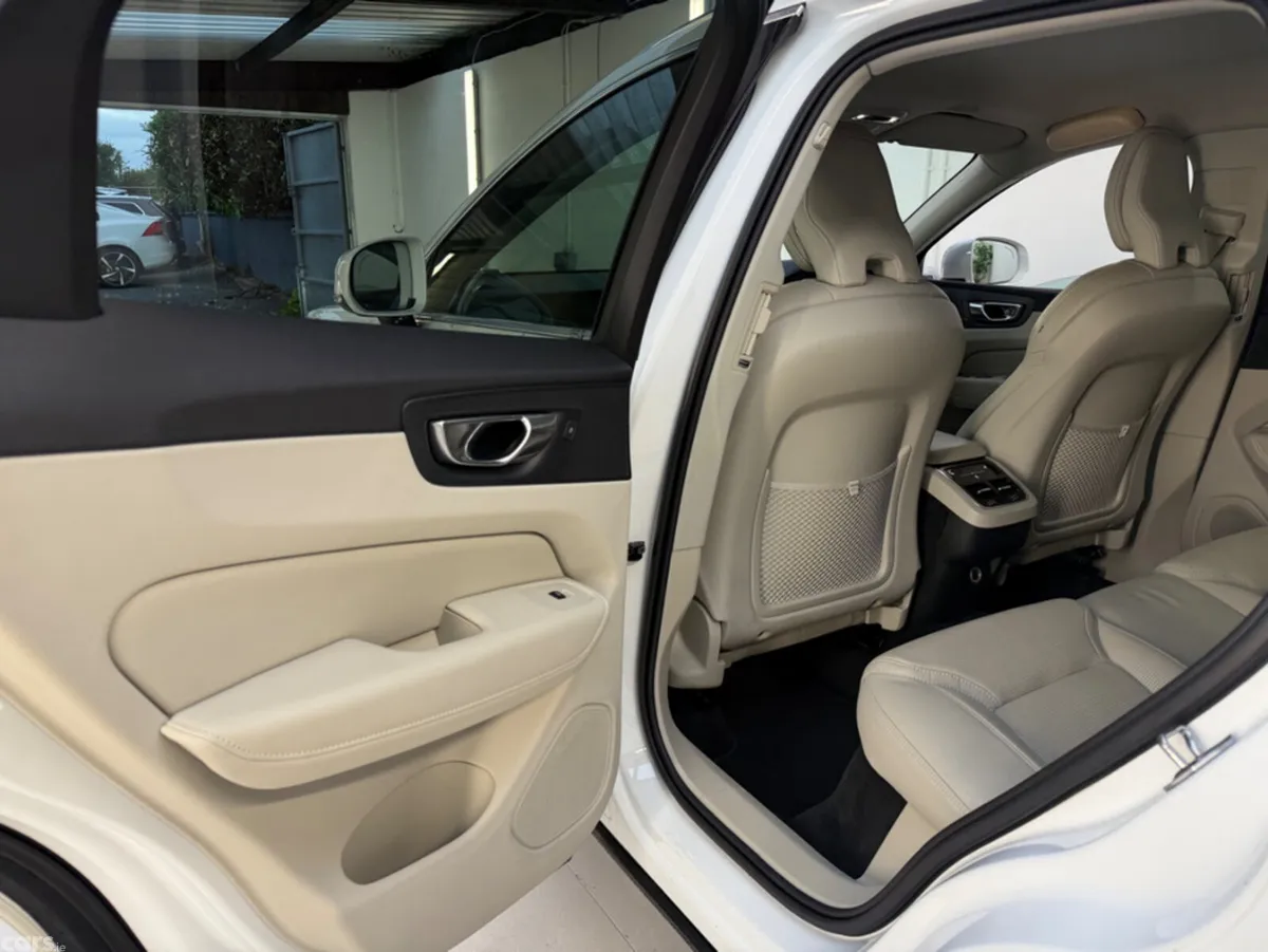 Volvo XC60 SUV, Diesel, 2020, White