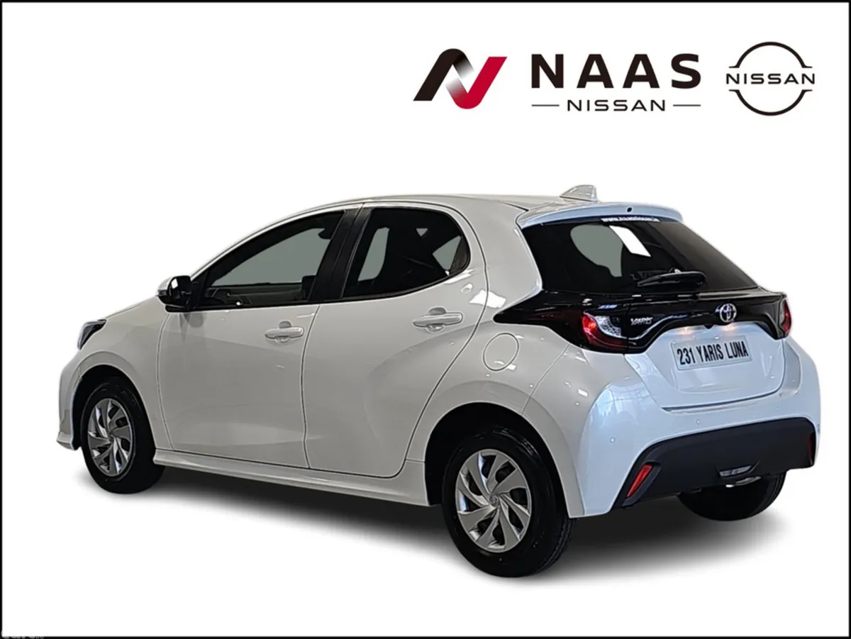 Toyota Yaris Hatchback, Petrol, 2023, White