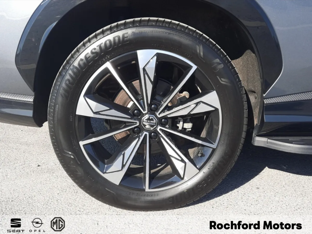 MG HS Hatchback, Petrol Plug-in Hybrid, 2025, Grey