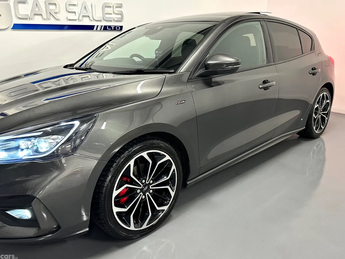 Ford Focus Hatchback, Diesel, 2020, Grey