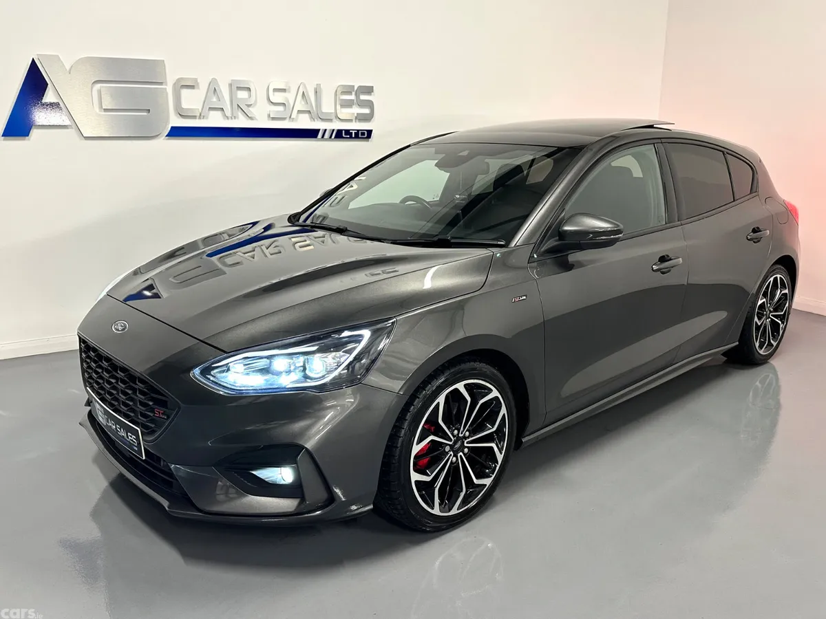 Ford Focus Hatchback, Diesel, 2020, Grey
