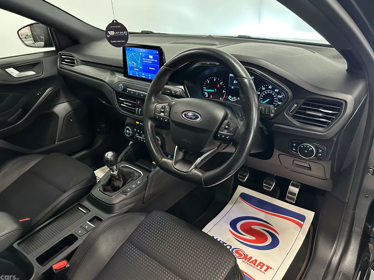 Ford Focus Hatchback, Diesel, 2020, Grey