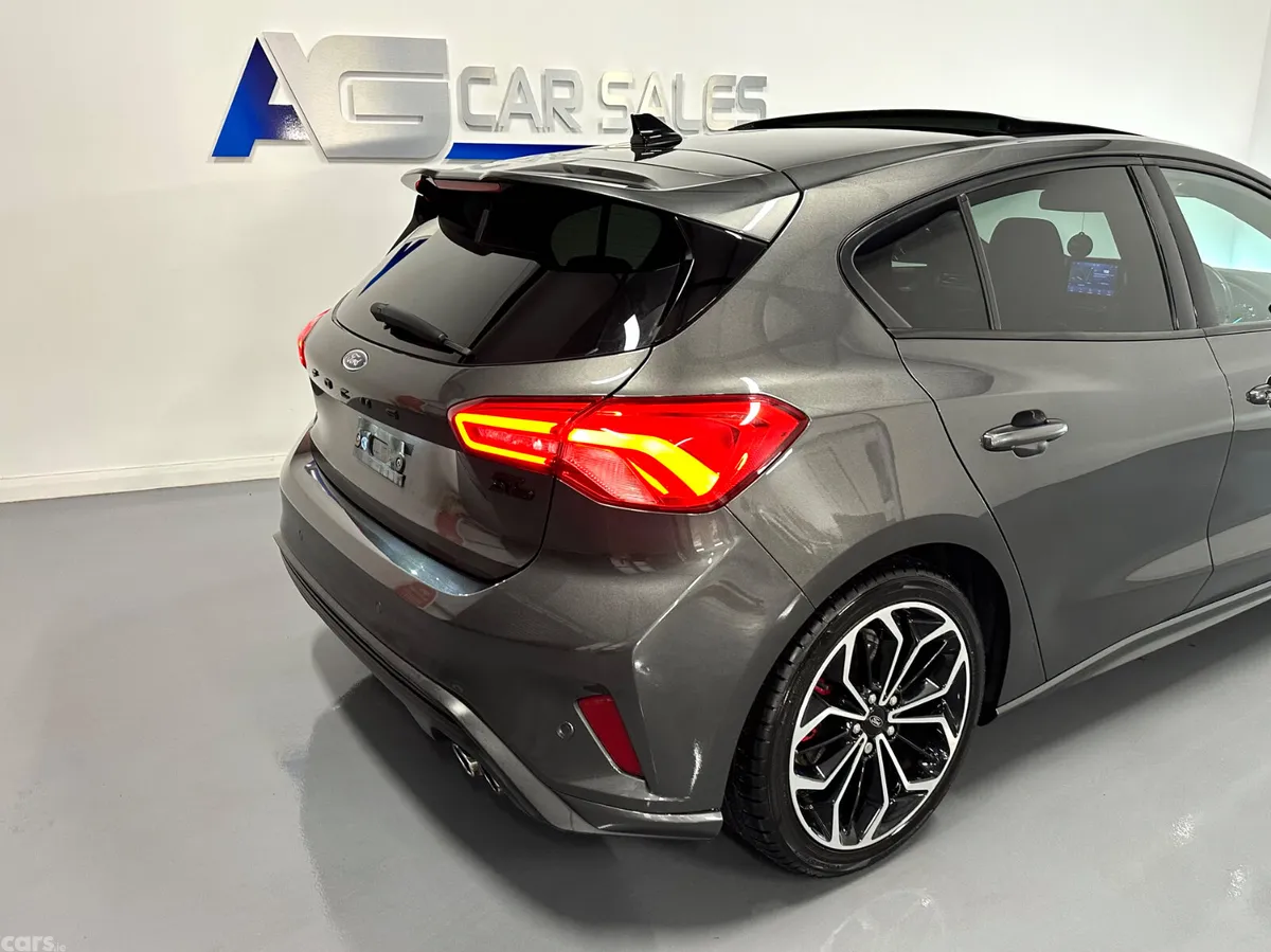 Ford Focus Hatchback, Diesel, 2020, Grey