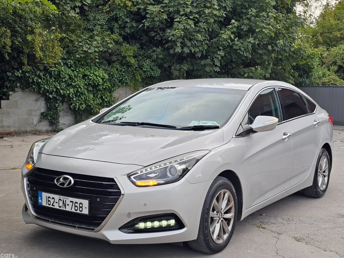 Hyundai i40 Saloon, Diesel, 2016, Silver