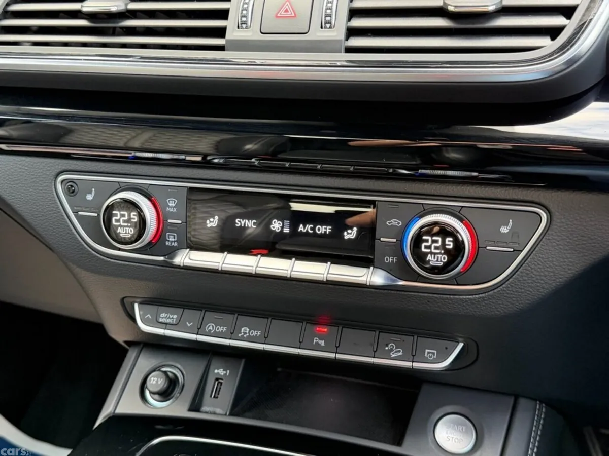 Audi Q5 SUV, Diesel Hybrid, 2022, Blue