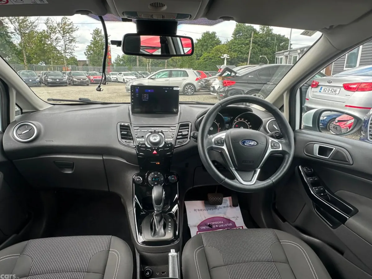 Ford Fiesta Hatchback, Petrol, 2016, White