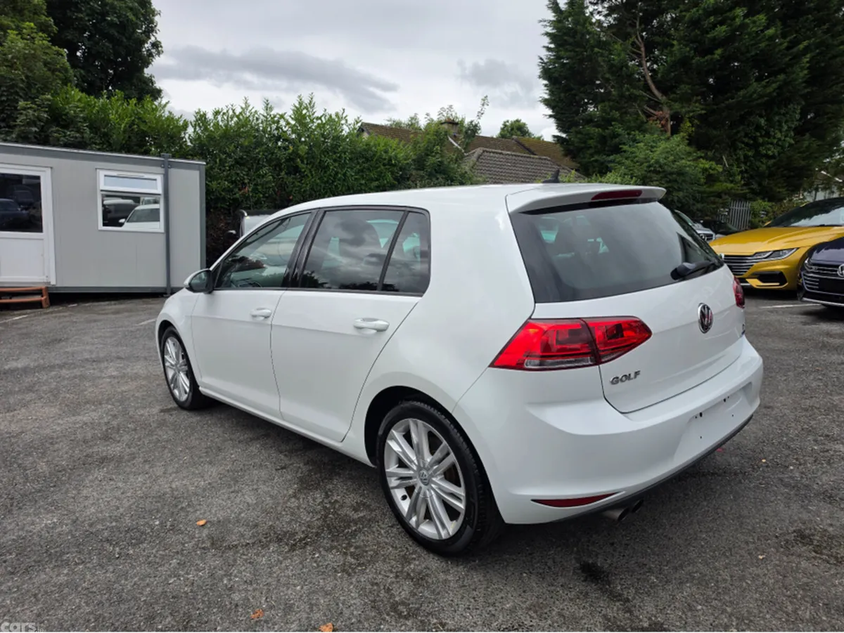 Volkswagen Golf Hatchback, Petrol, 2016, White