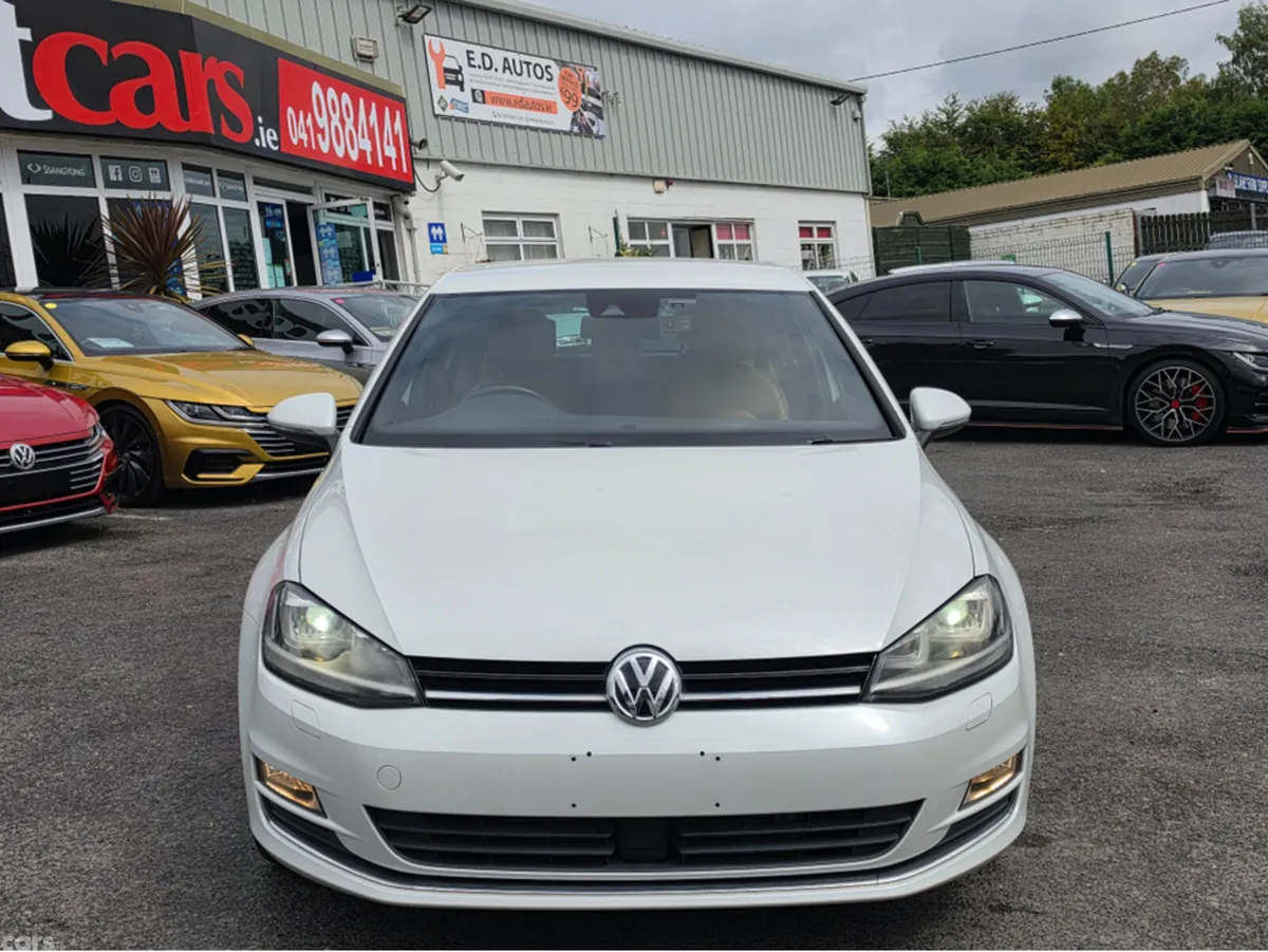 Volkswagen Golf Hatchback, Petrol, 2016, White