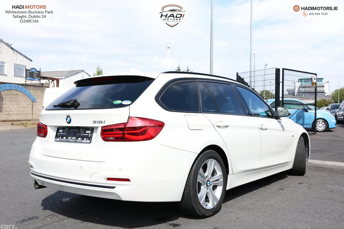BMW 3-Series Saloon, Petrol, 2017, White