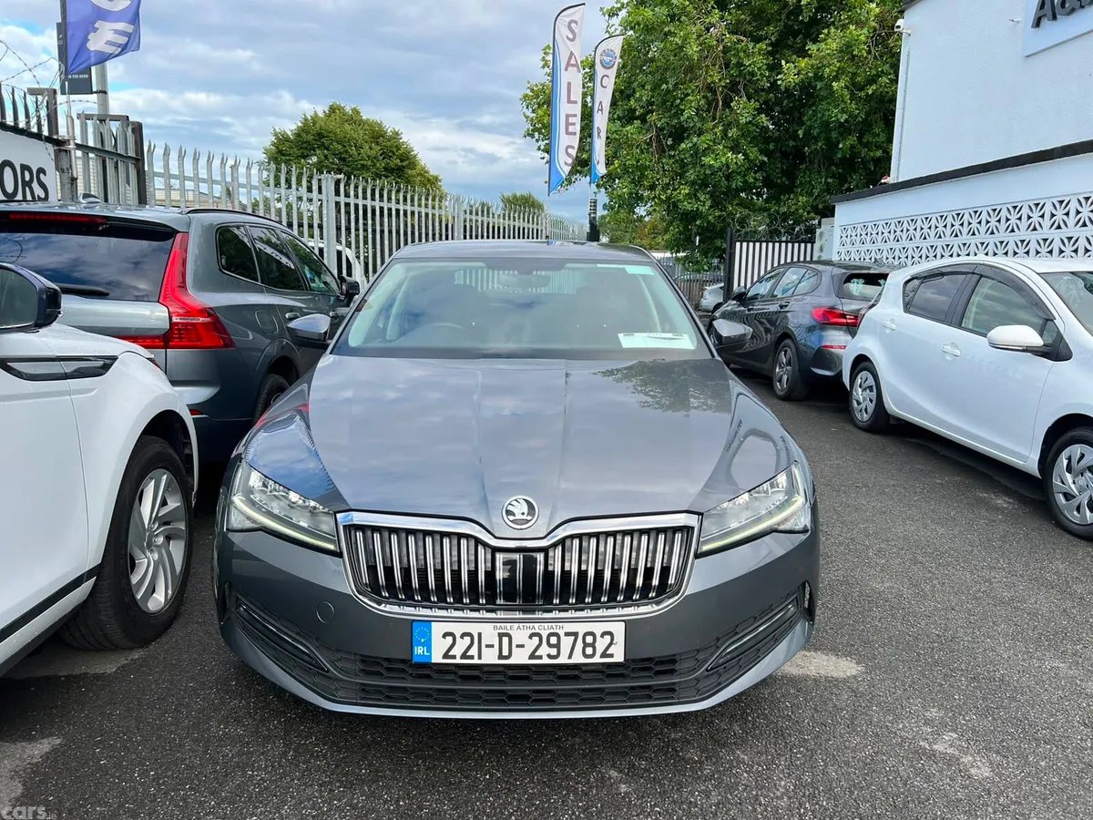 Skoda Superb Saloon, Diesel, 2022, Grey
