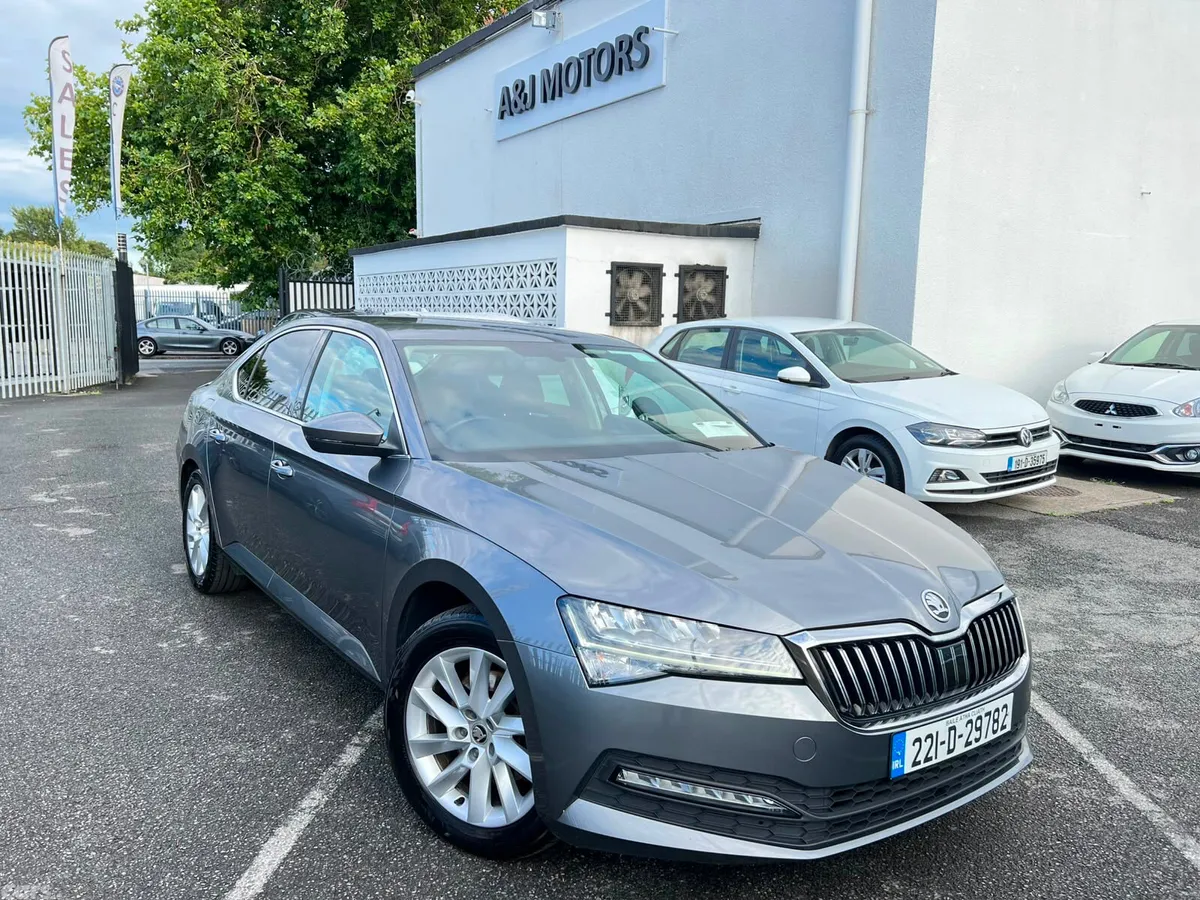 Skoda Superb Saloon, Diesel, 2022, Grey