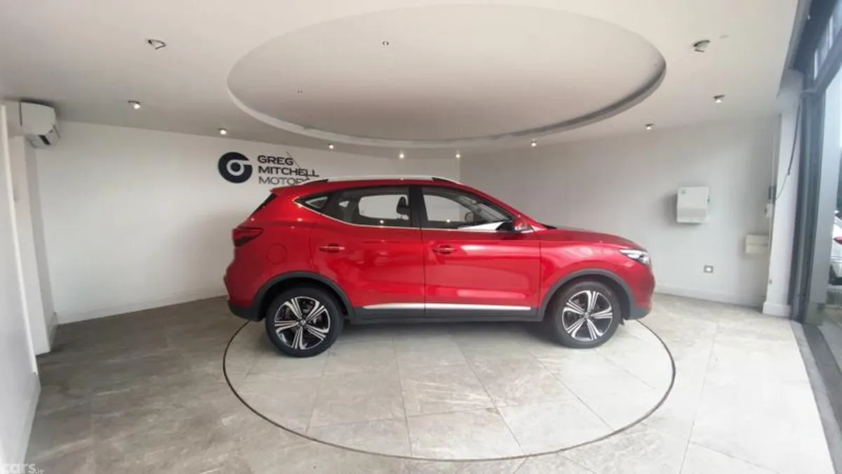 MG ZS SUV, Petrol, 2022, Red