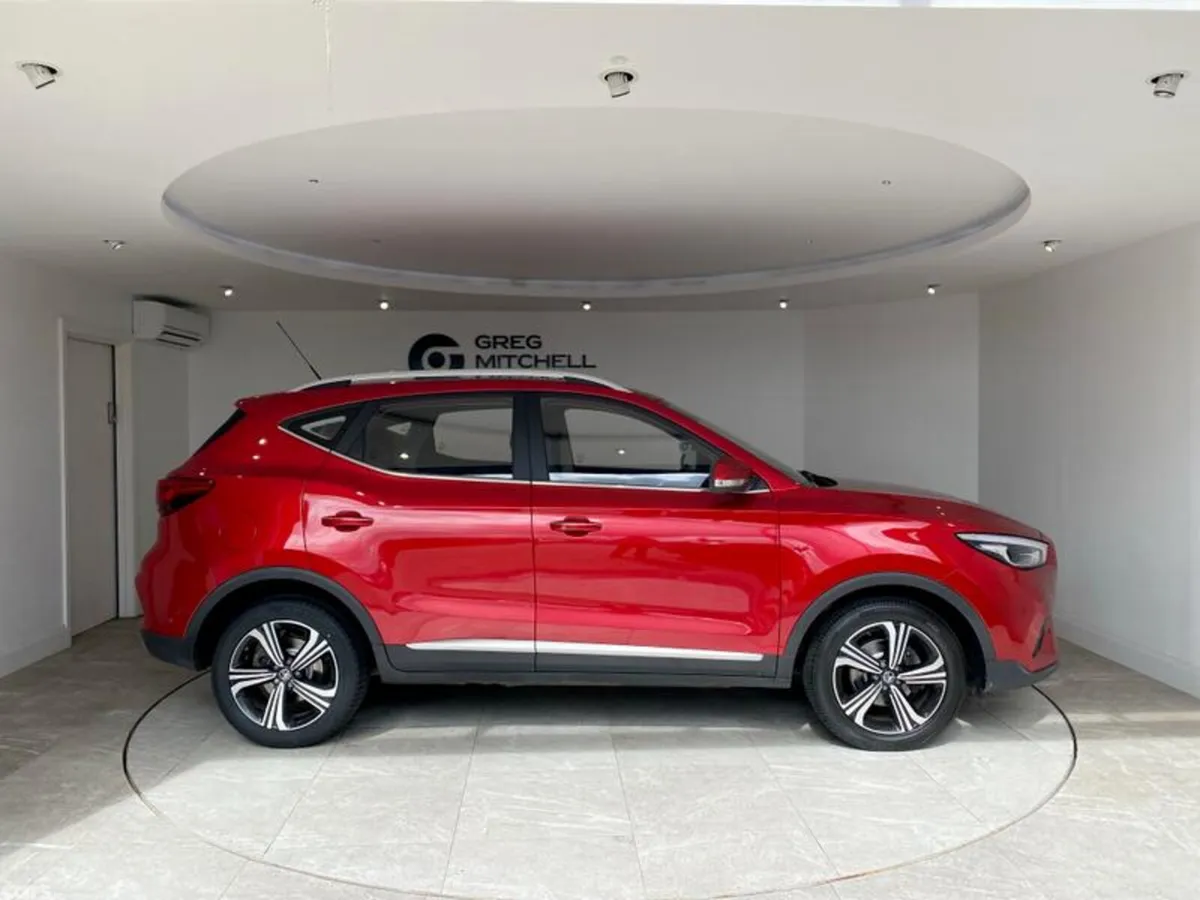 MG ZS SUV, Petrol, 2022, Red