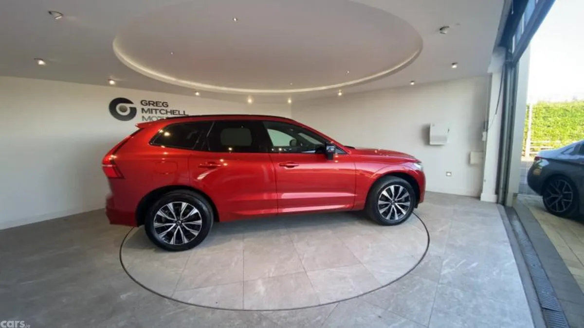 Volvo XC60 SUV, Diesel Hybrid, 2023, Red