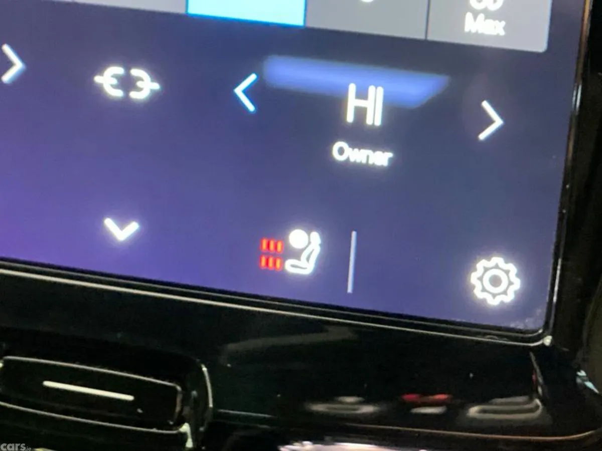 Volvo XC60 SUV, Diesel Hybrid, 2023, Red